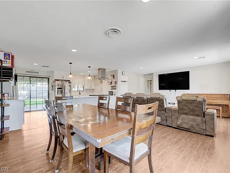 1331 Pinto Rd — Photo 3