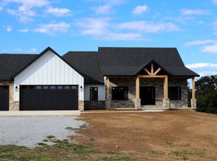 3227 Willouglby Rd, Clever, MO 65631