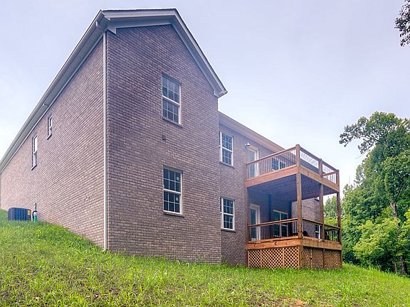 3rd image of 524 Amster Woods Dr