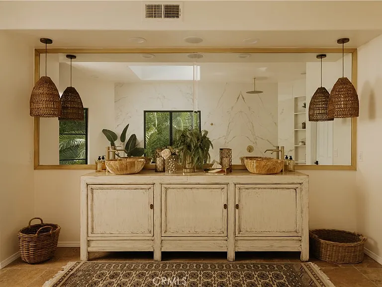 4909 Woodley Ave — Photo 23