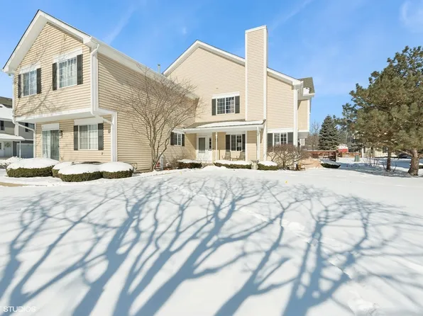 655 Silver Creek Rd Unit 655, Woodstock, IL 60098