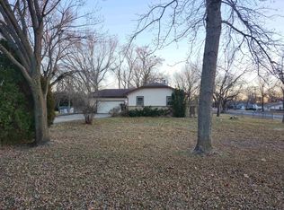 1629 W 52nd St N, Wichita, KS 67204