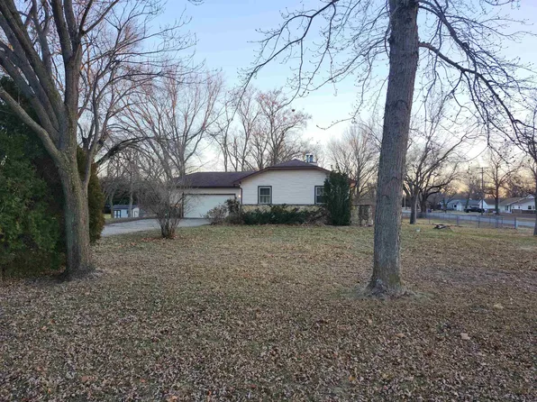 1629 W 52nd St N, Wichita, KS 67204