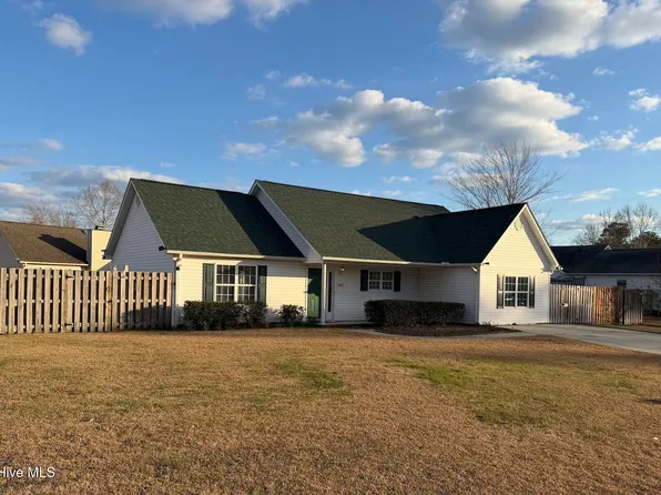 6910 Daybreak Lane, Wilmington, NC 28411