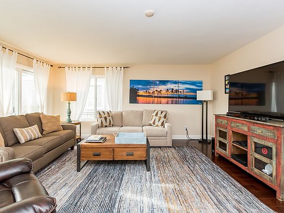 4th image of 615 N Guadalupe Ave #2