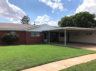 1009 Sunset Dr, Post, TX 79356