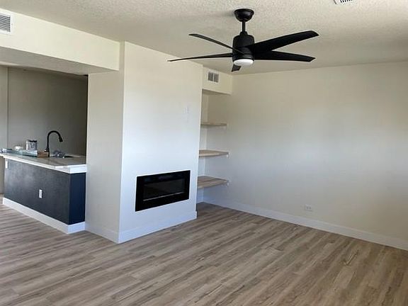 5th image of 3065 Forest St