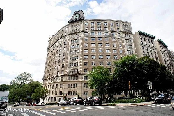 Rented by Douglas Elliman | media 3