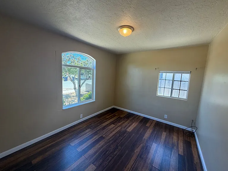 449 Tognazzini Ave — Photo 8