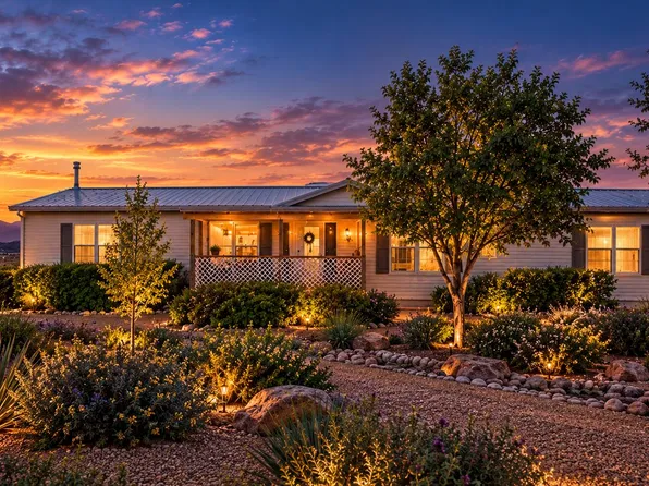 52 Gusto Rd, Laguna, NM 87026