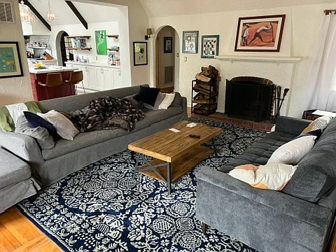 4 bed, 3000 sqft, $7,000 — Photo 2