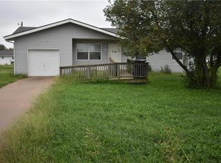 1104 Atlantic St, Elwood, KS 66024
