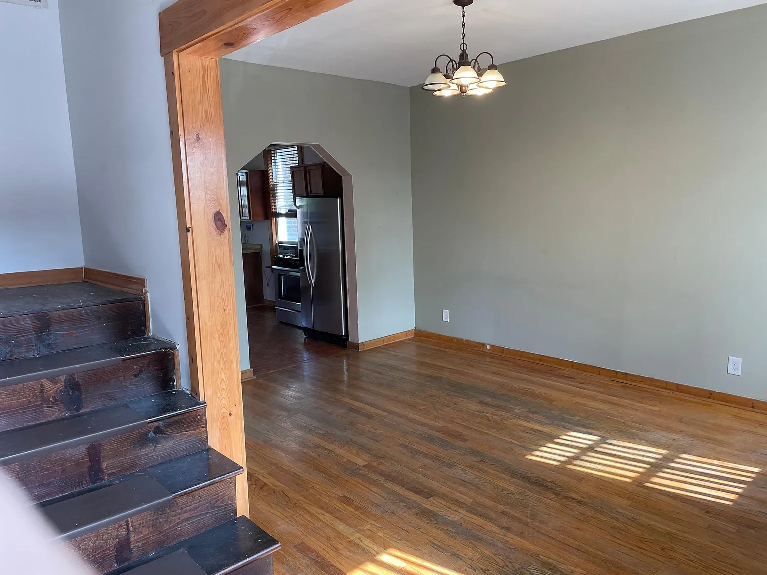 3 bed, 1400 sqft, $2,200 — Photo 2
