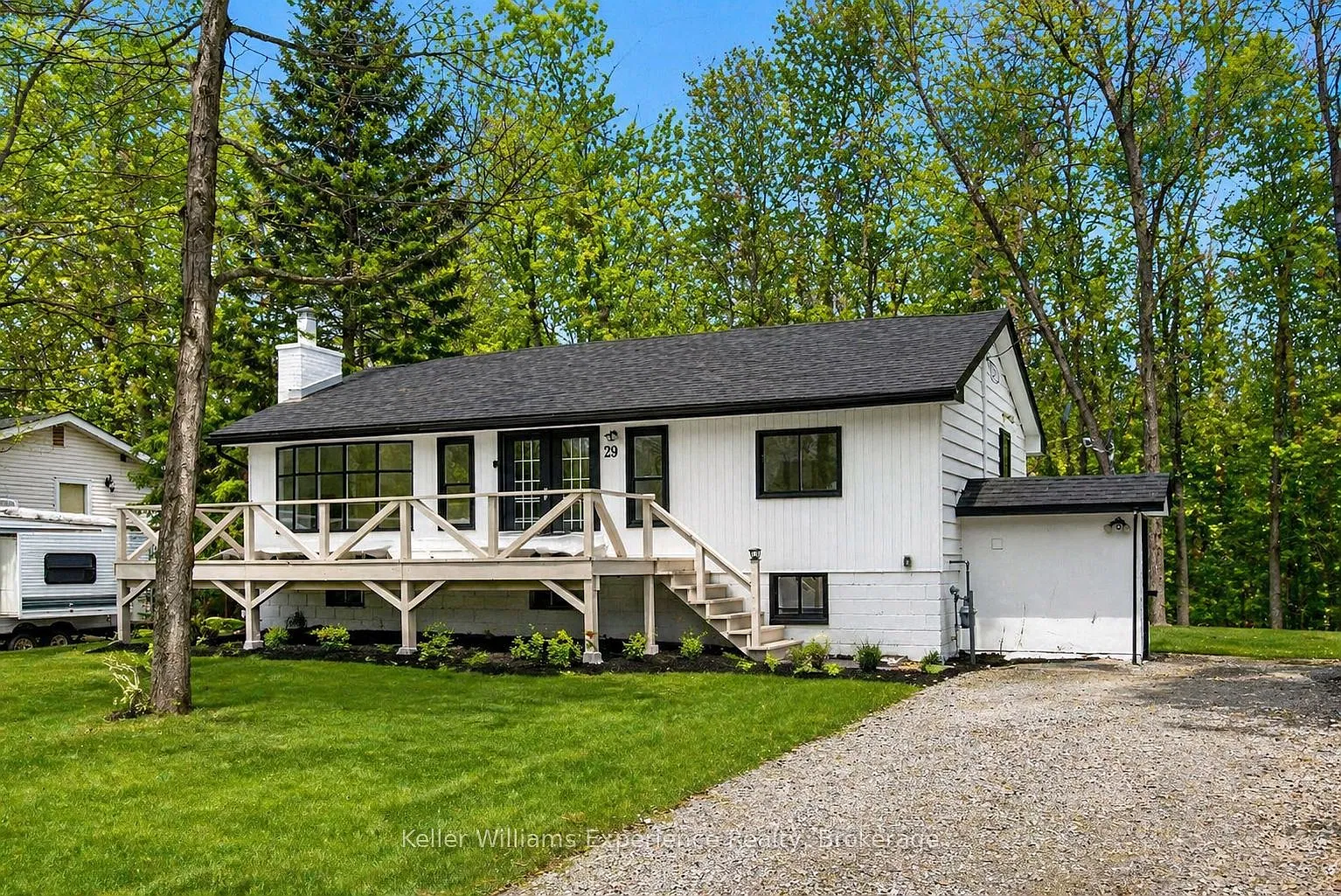 4 bed, $3,100 — Photo 1