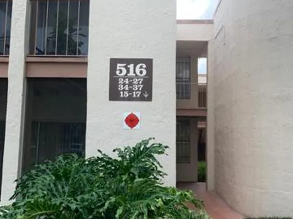 516 Orange Dr APT 17, Altamonte Springs, FL 32701