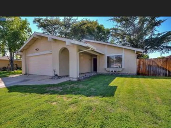 915 Almond Blossom Dr, Tracy, CA 95376
