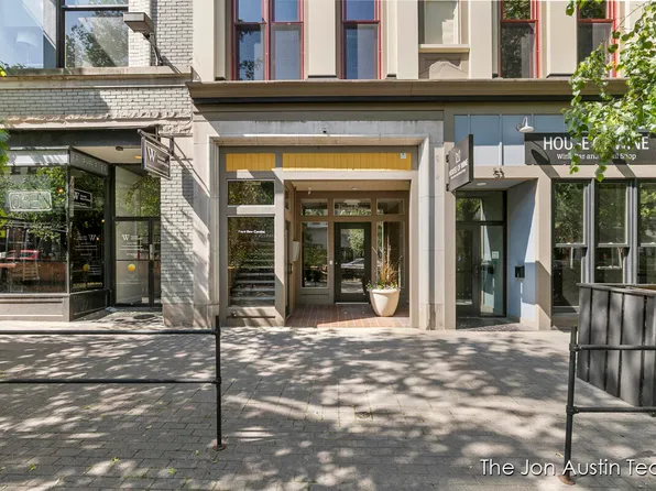 51 Monroe Center St NW APT 209, Grand Rapids, MI 49503