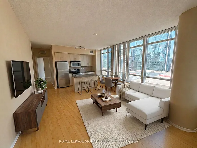 65 Bremner Blvd #1310 — Photo 3