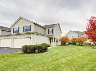 600 W Jonathan Dr, Round Lake, IL 60073