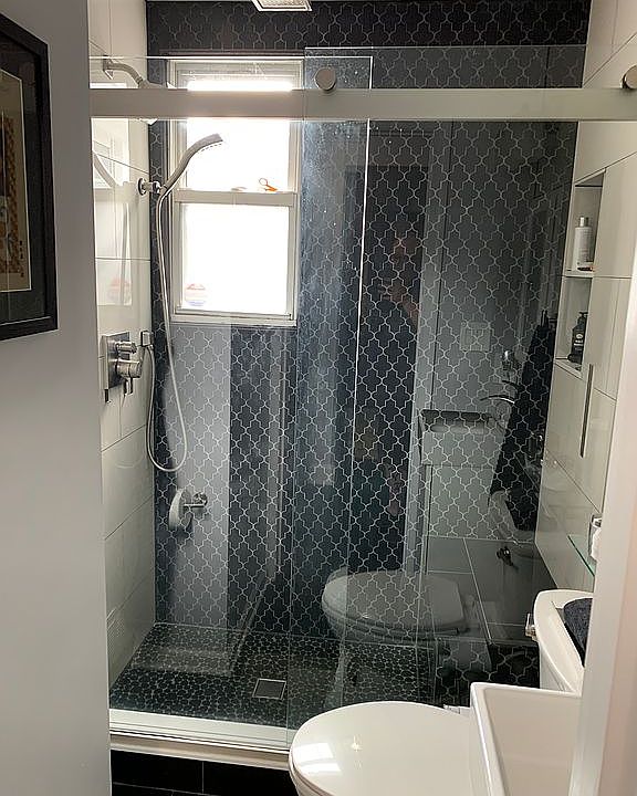 Main BR - 3-head shower
