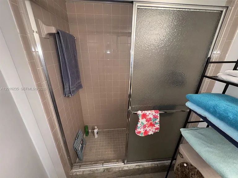 1025 SE 3rd Ave #102 — Photo 14