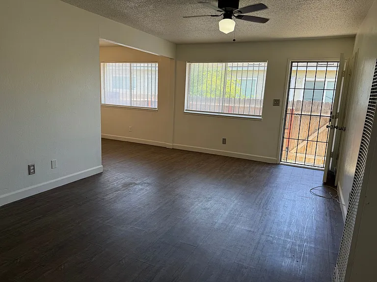 1329 E San Ramon Ave — Photo 19