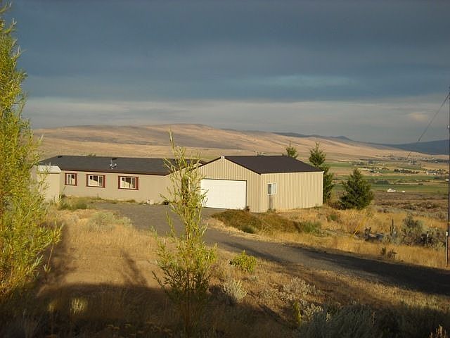Home on acreage with a gorgeous view