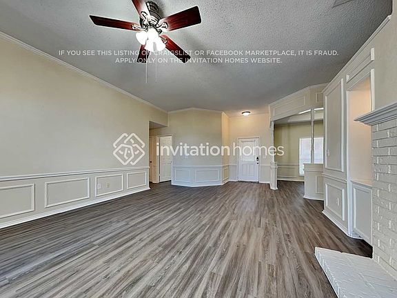 4th image of 5301 Hollow Bend Ln