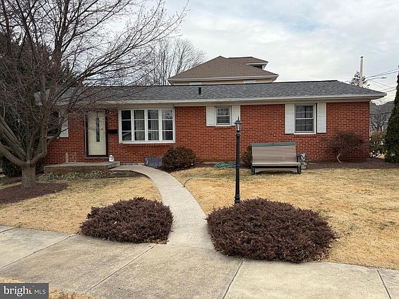 2nd image of 11 Scotland Rd