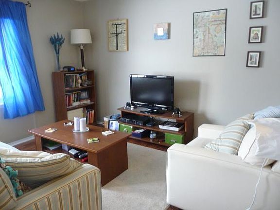 2nd image of 535 Longshore Dr