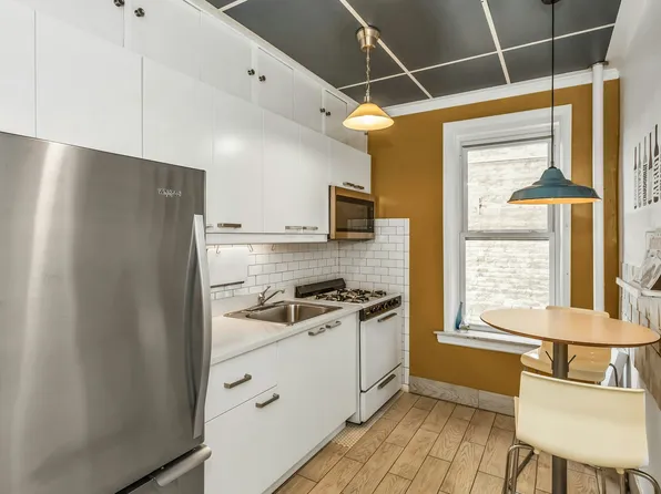 561 41st Street image 9 of 22