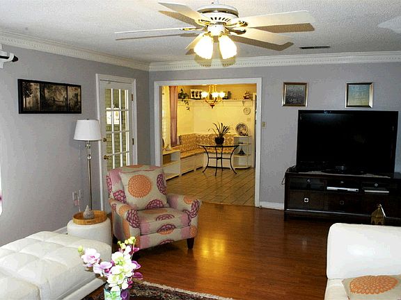 5th image of 2955 Honey Tree Dr