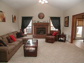 3rd image of 792 S Lantern Ln
