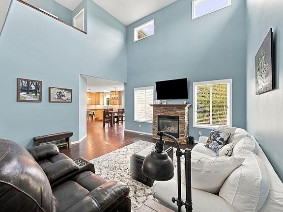 5th image of 3449 Loberg Ln