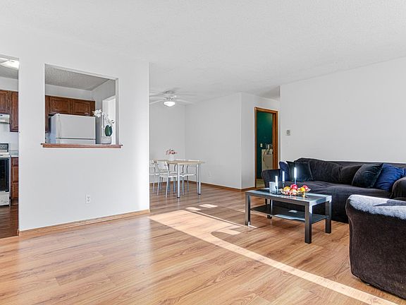 4th image of 488 Larpenteur Ave E #116