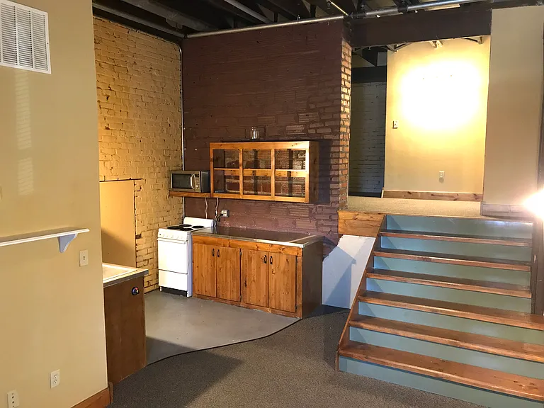 801 Main St — Photo 4