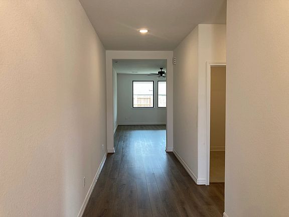 24338 Ponds Creek Court Interior Image 4