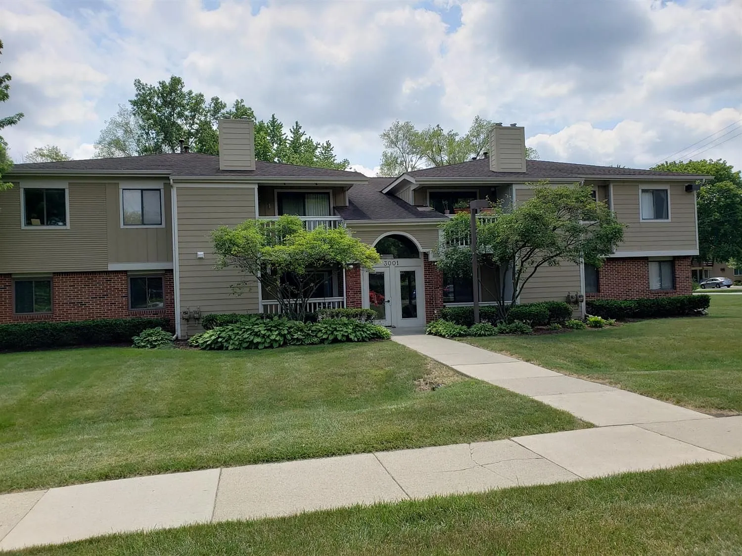 3001 Fernwood Ave APT 104 photo 1