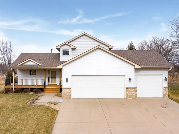 2105 10th Street Cir NE, Buffalo, MN 55313