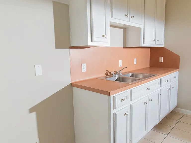 2530 Aldon St — Photo 27