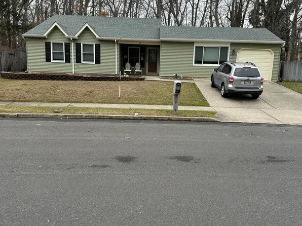 11 Bunker Hill Drive, Howell, NJ 07731