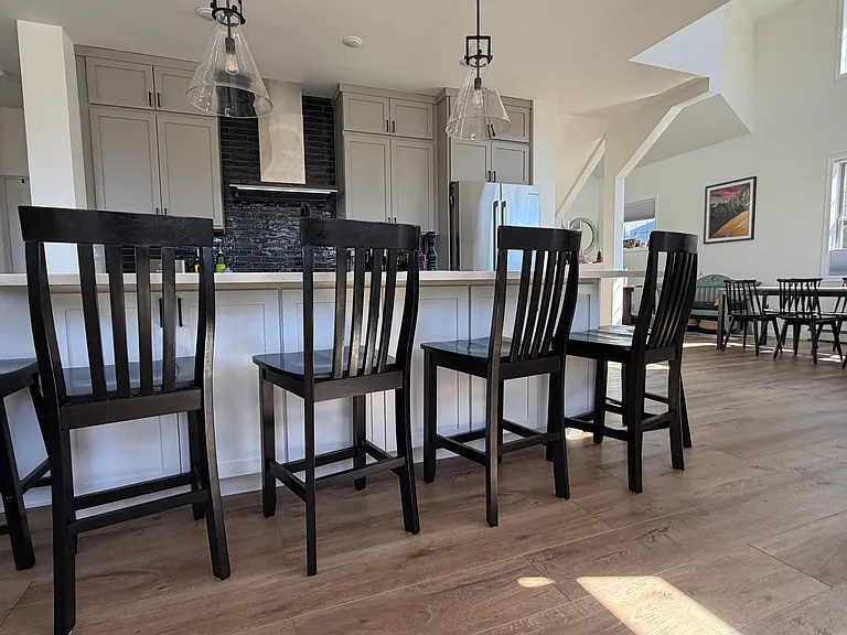 kitchen - under island storage