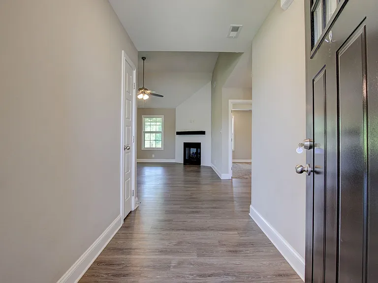 677 Battery Ct — Photo 5