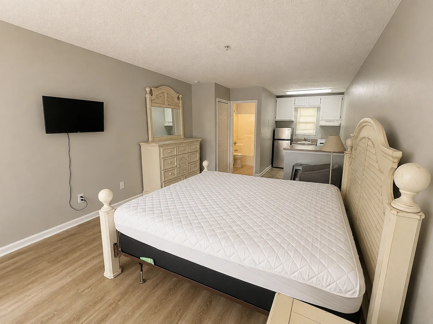 Garland Studio Apartments - 12 — Photo 2