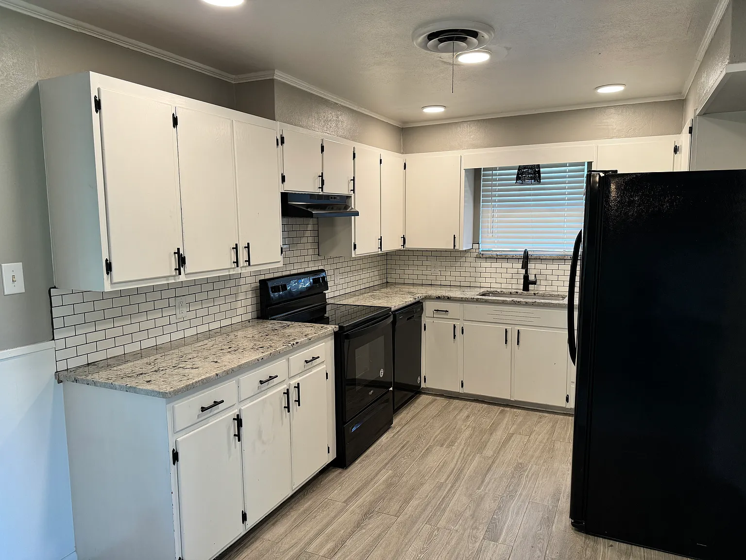 3 bed, 1224 sqft, $1,700 — Photo 3