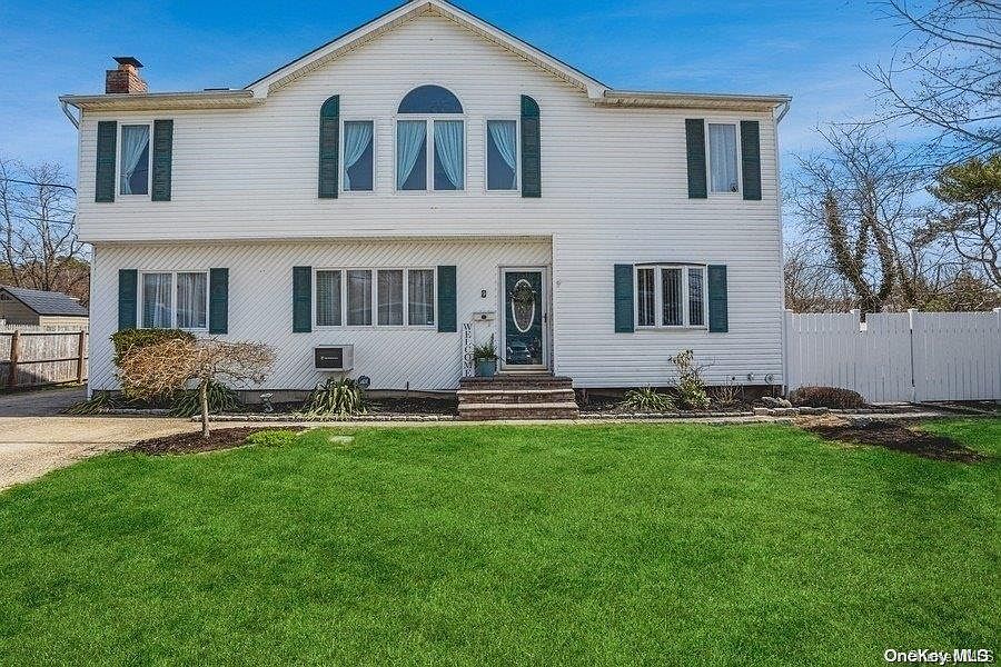 1st image of 9 Neptune Avenue