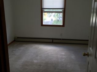 42 Larch Street #FL 2ND, Woonsocket, RI 02895