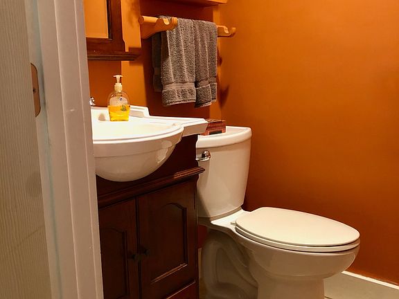 Downstairs Half-Bath