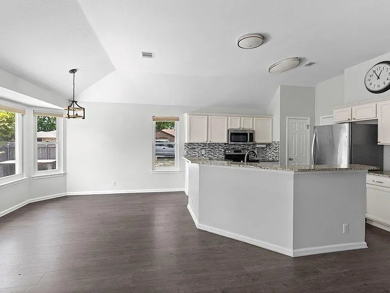 13213 Villa Park Dr — Photo 14
