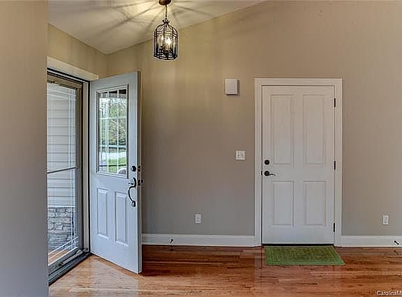 2nd image of 302 Theron Ct